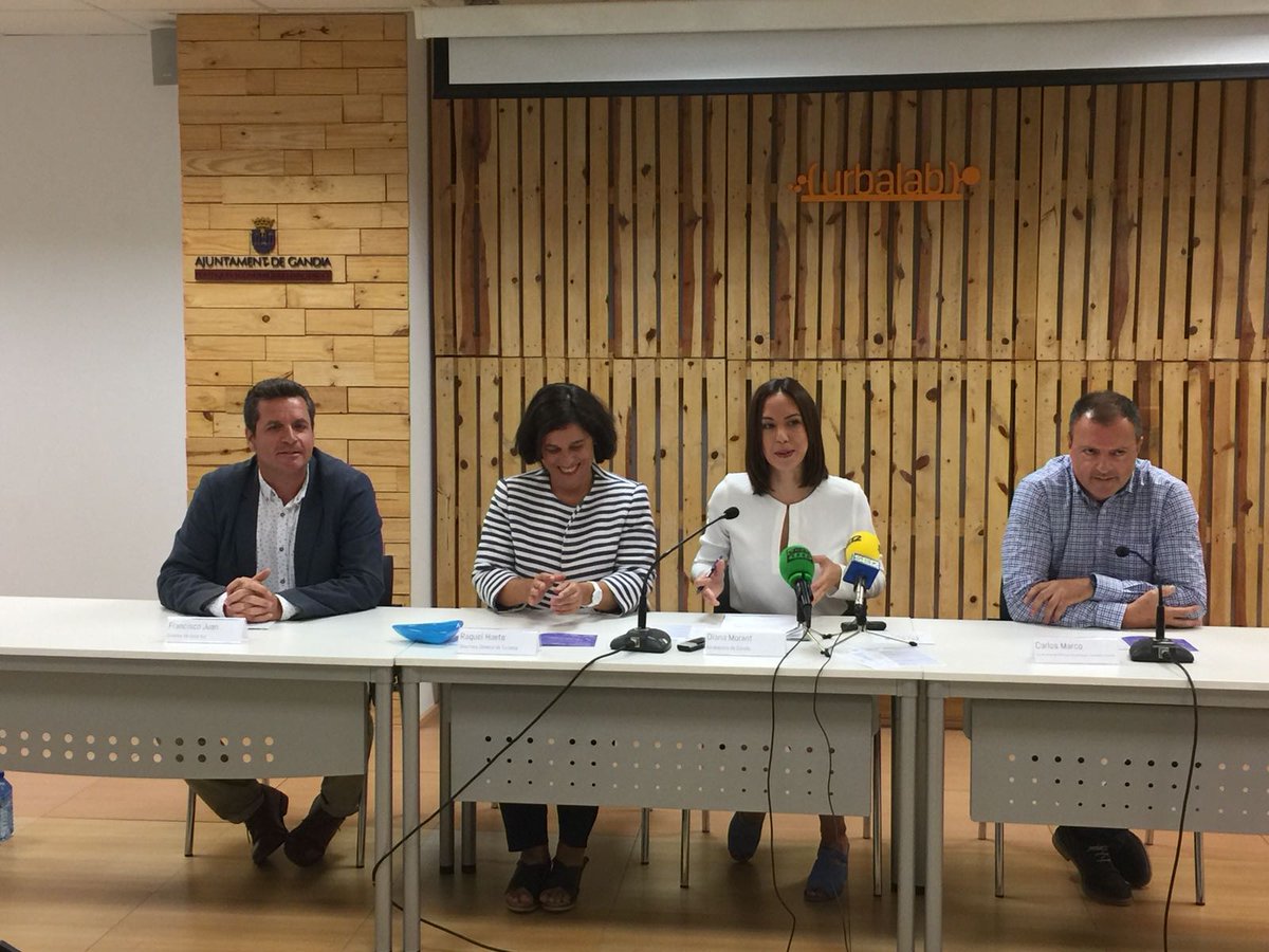 UrbalabGandia's tweet image. #InvatturEmprende arriba a #Gandia. Programa per a la creació i impuls d'empreses turístiques. @DianaMorantR , Raquel Huete i Francisco Juan,  expliquen les novetats
👉 Més informació: goo.gl/6pfx1w
📝Inscripcions fins al 23 de setembre.