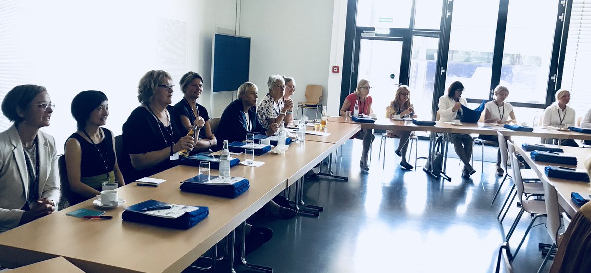 bellabanehag's tweet photo. Många intressanta frågor och diskussioner kring begreppet Industri 4.0 ☑️ vad handlar det egentligen om... #fkg kvinnan i Leverantörsindustrin #schnaithmann https://t.co/U4e0KuFvAW