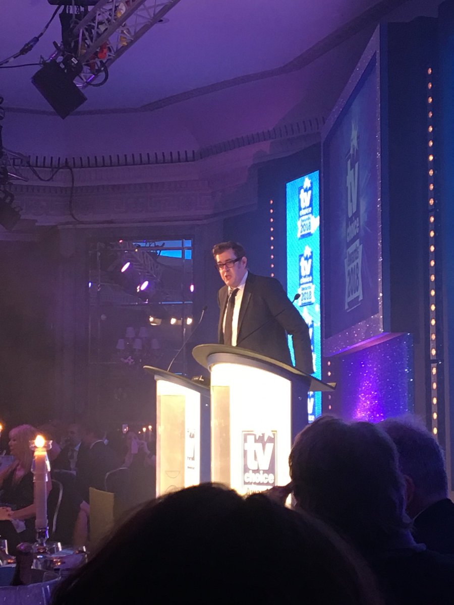 🎉A huge congratulations to all the winners at the #TVChoiceAwards! 🍾 
We were delighted to be back <a href="/TheDorchester/">The Dorchester</a> to install our set, and we think it looked amazing! (📸 <a href="/KatBlairPR/">Kat Blair</a> <a href="/TVChoice/">TV Choice</a>)