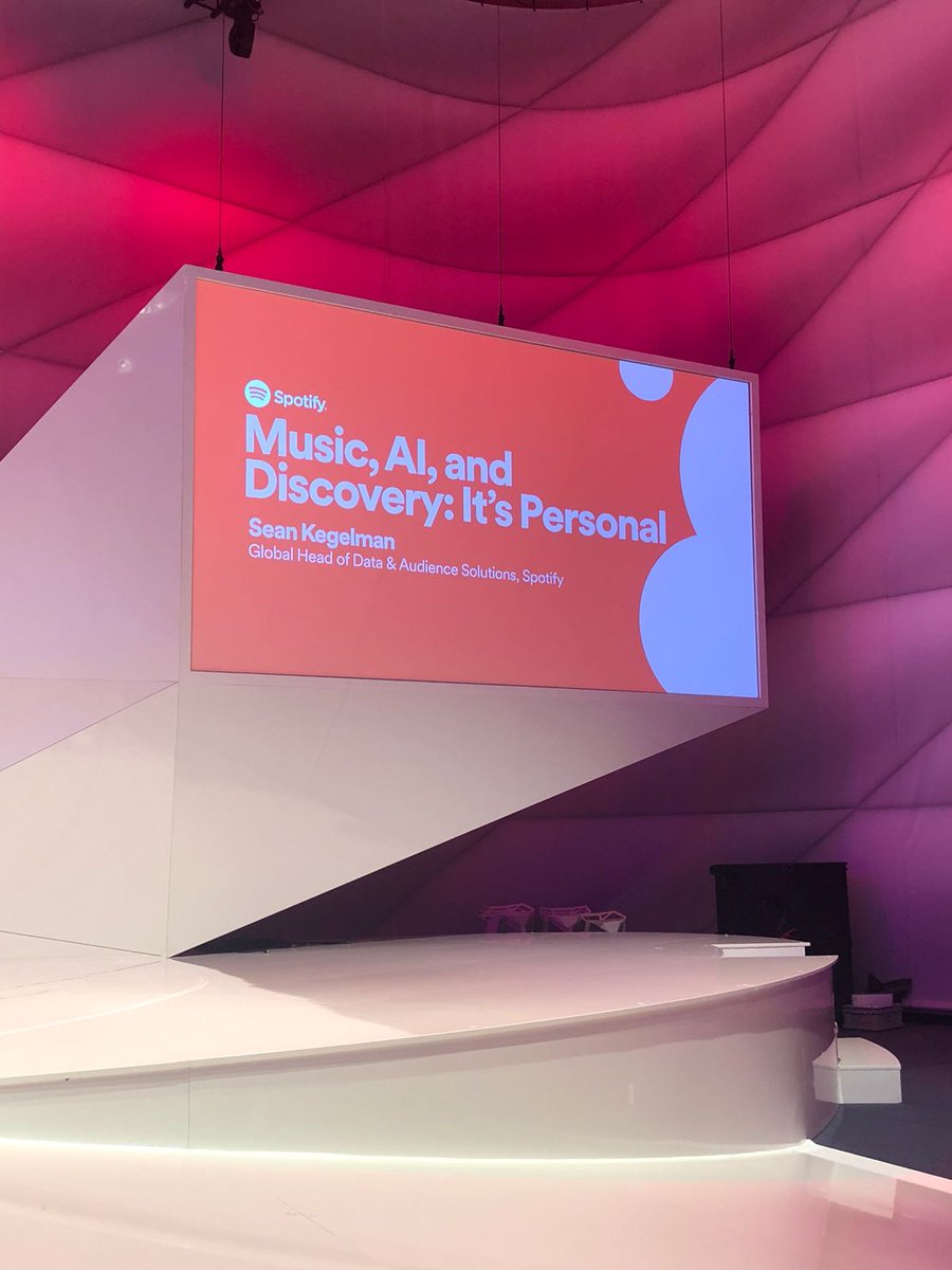 SpotifyAds's tweet photo. The Esthetic Ways of AI. Global Head of Data & Audience Solutions @kegelman takes to the #ExperienceStage explaining how AI is fueling the creative process. #spotifydmexco #DMEXCO18 https://t.co/YIo0lUWpZx