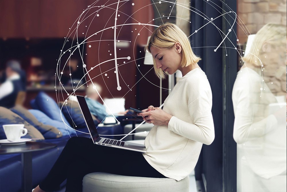 AcxiomUK's tweet photo. #IdentityLink is an #IdentityResolution service that links #data back to real customers, elevating people-based marketing initiatives across #digital channels. Start targeting the right audience, now: https://t.co/CXwZxmNe6A https://t.co/ZSSEZtFslM