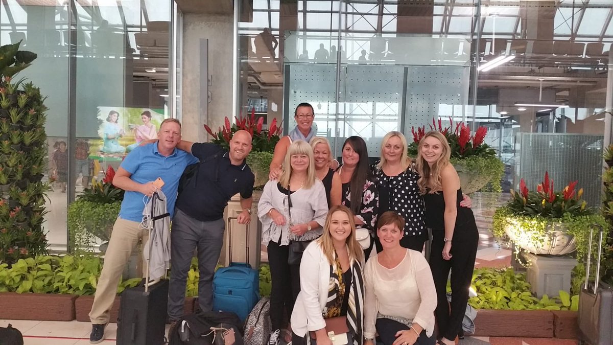 ThisTravelGem's tweet photo. Fantastic flight with Thai airways. We have arrived in Bangkok and are now heading for Phuket! #GoldMedalFAMTrip #ReadyForThailand ๐โค๏ธโ๏ธ๐น๐ญ https://t.co/YjR2kkQyml