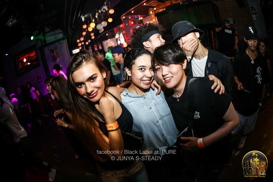 Black_Label06's tweet photo. 毎週火曜日開催‼
#black_label #b_l_o
@pure_osaka
.
party snap
facebookから見れます‼
火曜日は是非PUREへお越しください🙇
.
https://t.co/gvxUYRaDD1
.
#junya_photo https://t.co/OLK2v9F3Uu