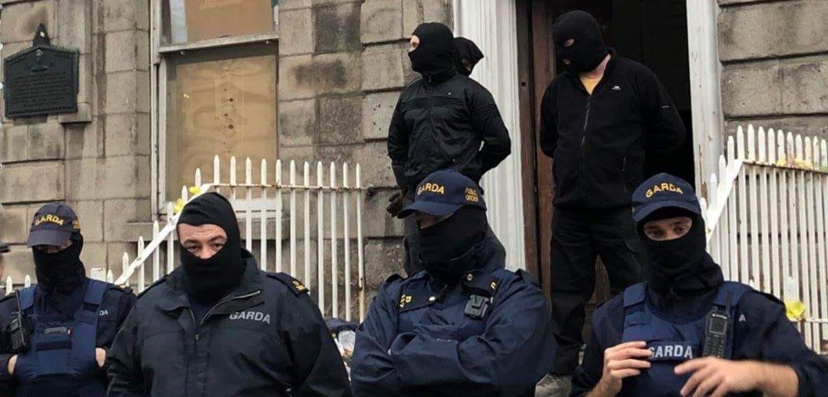 UCDEqualStudies's tweet photo. Marxist theorist Gramsci argued that when ruling class interests can't be secured through consent ('hegemony'), the capitalist state will respond by securing them through force.The counter-hegemonic occupation of vacant buildings by activists was clearly a real threat #inequality https://t.co/nmRYOe7mBY