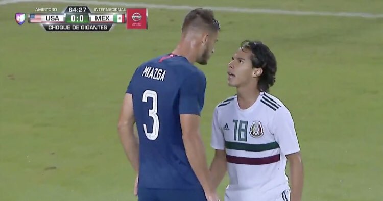 メキシコサッカーbot 今日行われた Vs の試合でミアズガ選手がライネス選手にした差別行為を見てみましょう これを差別と捉えれない人もいると思いますが メキシコ人はデカイイメージとは違いアメリカや他の南米の国に比べ平均身長も小さく この メキシコサッカーbot 今日行われた Vs の試合でミアズガ選手がライネス選手にした差別行為を見てみましょう これを差別と捉えれない人もいると思いますが メキシコ人はデカイイメージとは違いアメリカや他の南米の国に比べ平均身長も小さく この