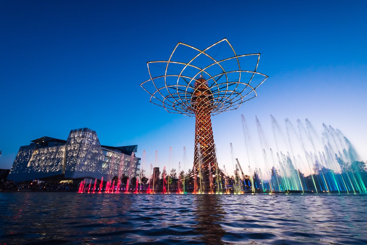 Expo Milano 2015 (@expo2015milano) on Twitter photo Con MIND (Milano Innovation District), l'Albero della vita diventa simbolo di slancio verso il futuro e l'innovazione. Il 15 settembre, vi aspettiamo a <a href="/EXPERIENCEmi1/">EXPerience Milano</a> per partecipare all'ultimo appuntamento estivo con gli spettacoli serali dell'Albero! Non mancare Con MIND (Milano Innovation District), l'Albero della vita diventa simbolo di slancio verso il futuro e l'innovazione. Il 15 settembre, vi aspettiamo a <a href="/EXPERIENCEmi1/">EXPerience Milano</a> per partecipare all'ultimo appuntamento estivo con gli spettacoli serali dell'Albero! Non mancare
