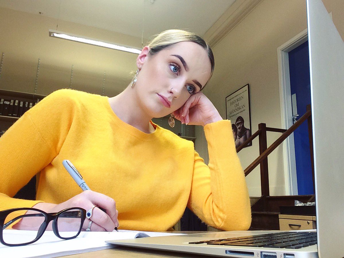 Roisin_Navin's tweet photo. If you’re looking for me I’ll be here for the next 2* years🙋🏼♀️
.
.
.
*2 years minimum...maybe 5🤷🏼♀️ #zooarchaeology #archaeology #MPhil https://t.co/g4qQcq7Dbu
