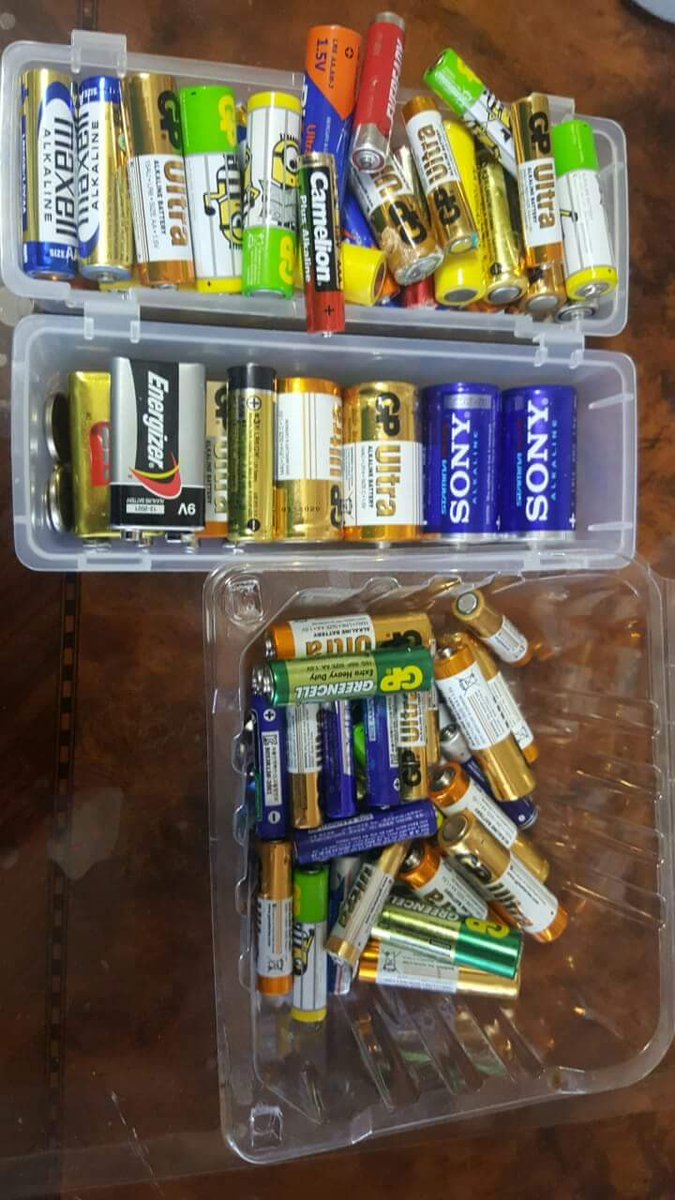 Хэрэглэсэн зайгаа ямар ч төрлийн хогтой хамт холилгүй хадгалж байгаад Засгийн газрын ордны зүүн талд байрлах City Tower-ын 12 давхарт байрлах Монголын Хог Хаягдлыг Дахин Боловсруулах Үндэсний Холбоо -ны 1204 тоотод аваачиж тушааж байгаарай гэж та бүхнээсээ хүсье. Утас нь 99002058