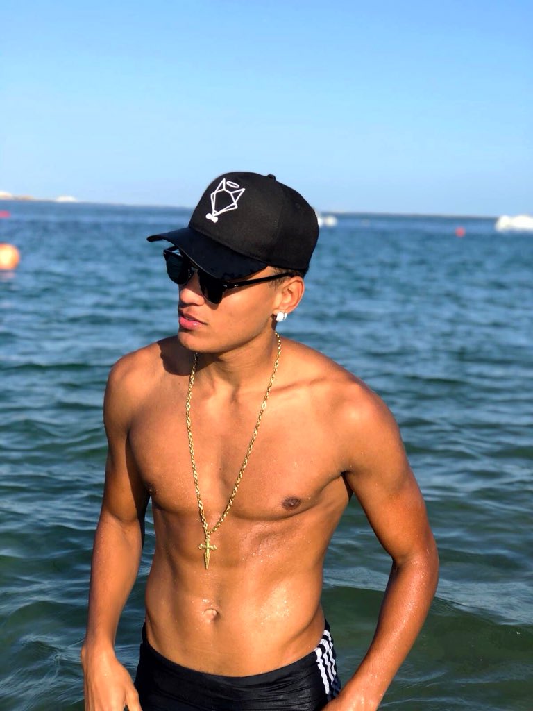 GabrielSince97's tweet photo. 🔥🖤 https://t.co/wt8JTjKItl