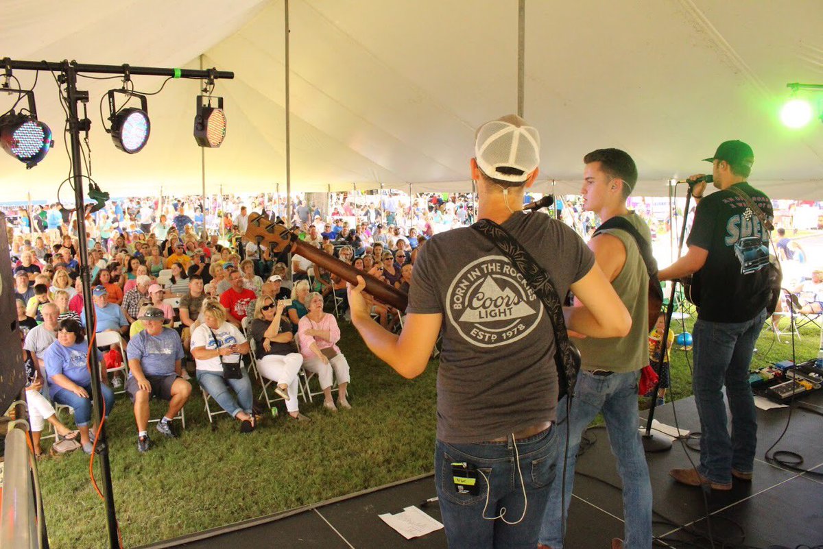 SpoonbreadFest's tweet photo. Affordable family fun!
September 21-23, 2018
FREE parking, FREE admission, FREE inflatables for children (height restrictions), and several free activities for all ages! https://t.co/IEq3nJF33E https://t.co/vX41Vvx791