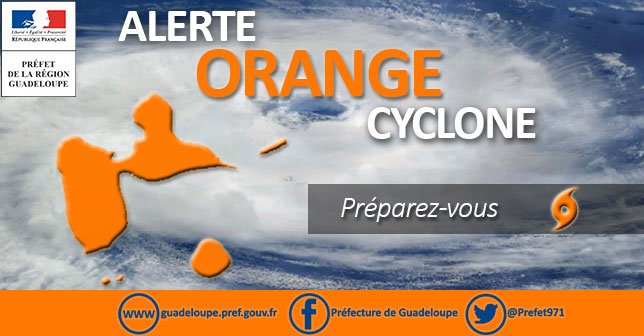 #CycloneISAAC
Ce mercredi 12 septembre le préfet maintient la #Guadeloupe en alerte orange cyclonique. #ISAAC a faibli mais constitue toujours une menace pour l'Arc des petites Antilles qu'il devrait aborder jeudi au stade de tempête tropicale. + d'infos👉bit.ly/2CNPIzI