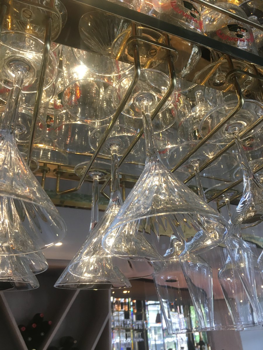 rotundalondon's tweet photo. Head down this evening and have a drink at our new bar! That's right - we are almost officially back! #humpday #drinks #kingsplace https://t.co/lQ4Qwyw8RI