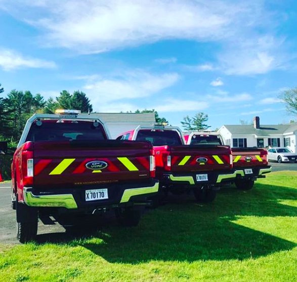 MagnumInc's tweet photo. A good looking fleet of #worktrucks from @coastalelectronics ✅ #workingtruckwednesday @Truck_Tuesday @TruckDaily @TruckTrendcom https://t.co/hiC8PkihTh