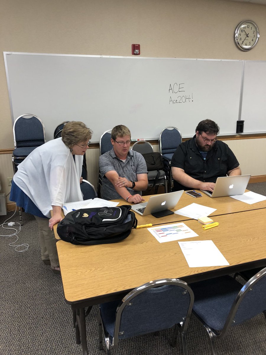 ACESC_OH's tweet photo. S/O to #ResidentEducators for a #fantastic session! #Thanks for sharing your thoughts & experiences this morning! Have an amazing 18-19 school year! #EducateServeConnect @ohio_src @OHEducation https://t.co/PP6ItmZOlm