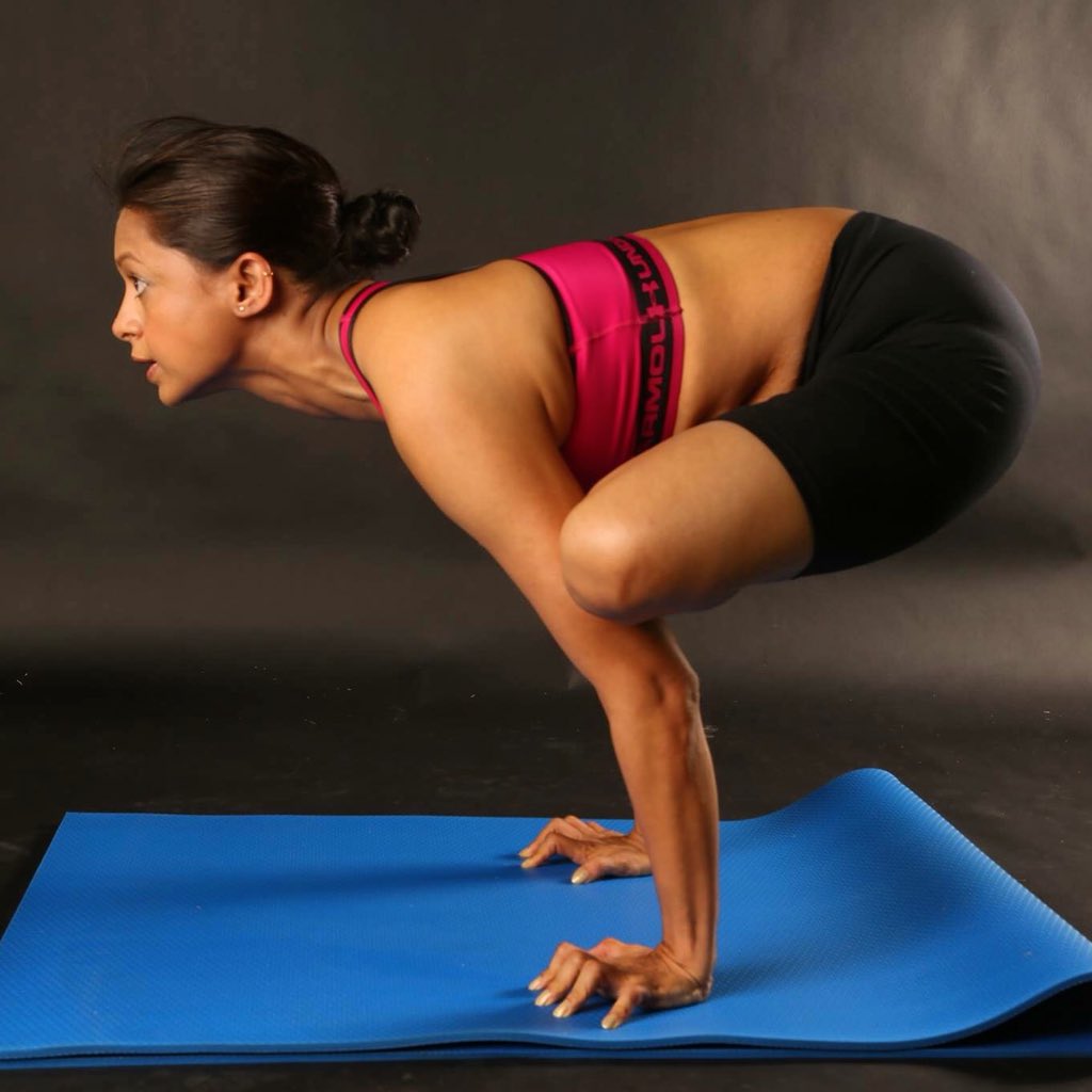 ShammisYogalaya's tweet photo. Urdhava Kukuttasana, pose.(folded legs are placed in padmasana) an advance posture in asana needs / works on core, arms and shoulders, biceps and triceps. #urdhvakukutasana #advancepractice #yogapractice #armstrength #corebuilding #yogaeverywhere #ashtangayoga #humfittoindiafit https://t.co/Ngisp4fLDQ