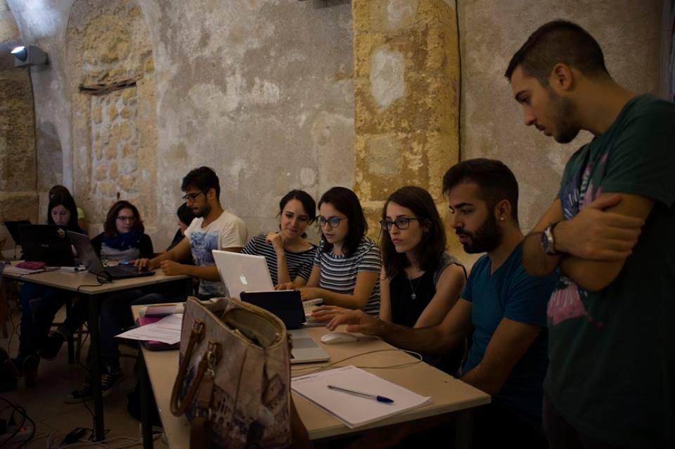 12 laboratori alla V ed. di <a href="/smartcityness/">Smart Cityness</a>! Arte, economia, riciclo e creatività, tessitura, panificazione, monitoraggio civico, finanziamenti europei per le imprese, agroalimentare, ICT e nuovi strumenti digitali. Per info e iscrizioni: goo.gl/3grAfC #smartcityness2018