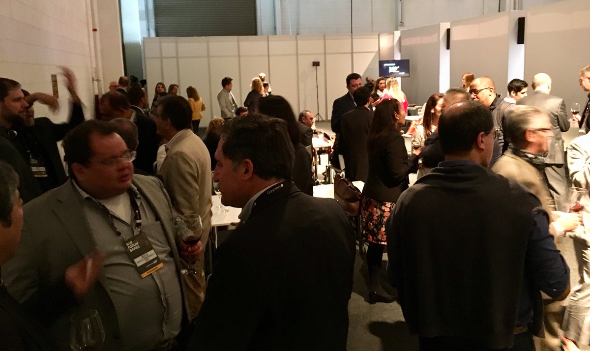 DanielMoregreen's tweet photo. #SAPAlumni get together at #SAPForum Brasil in São Paulo with Luis Verdi. If you are an SAP Alumnus / Alumna yourself sign up today and be sure to join our next event: https://t.co/r1fRAvCbeN

#TheBestRun #SAP #LifeAtSAP #HRPunks https://t.co/dO8ja6m7HN