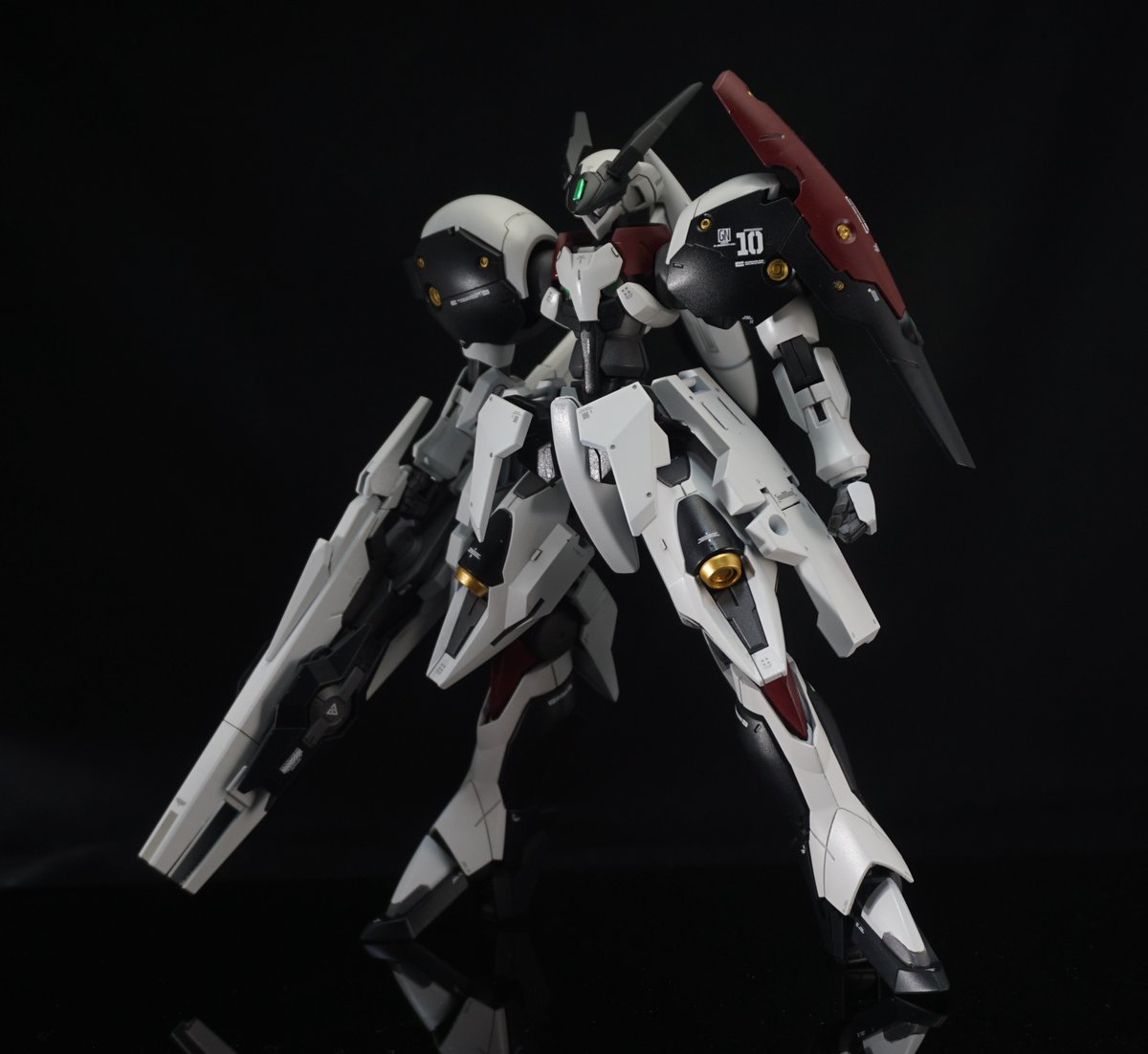 HGガラッゾ ミキシング改造 ガルムガンダム改造塗装作品 IMG_9294