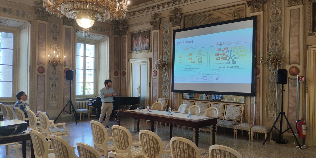 esocc2018's tweet photo. @stefano_forti  and his question: "Secure apps in the fog: Anything to declare?" 
#workshop #Como @esocc2018 https://t.co/7Q5JgoEYUq