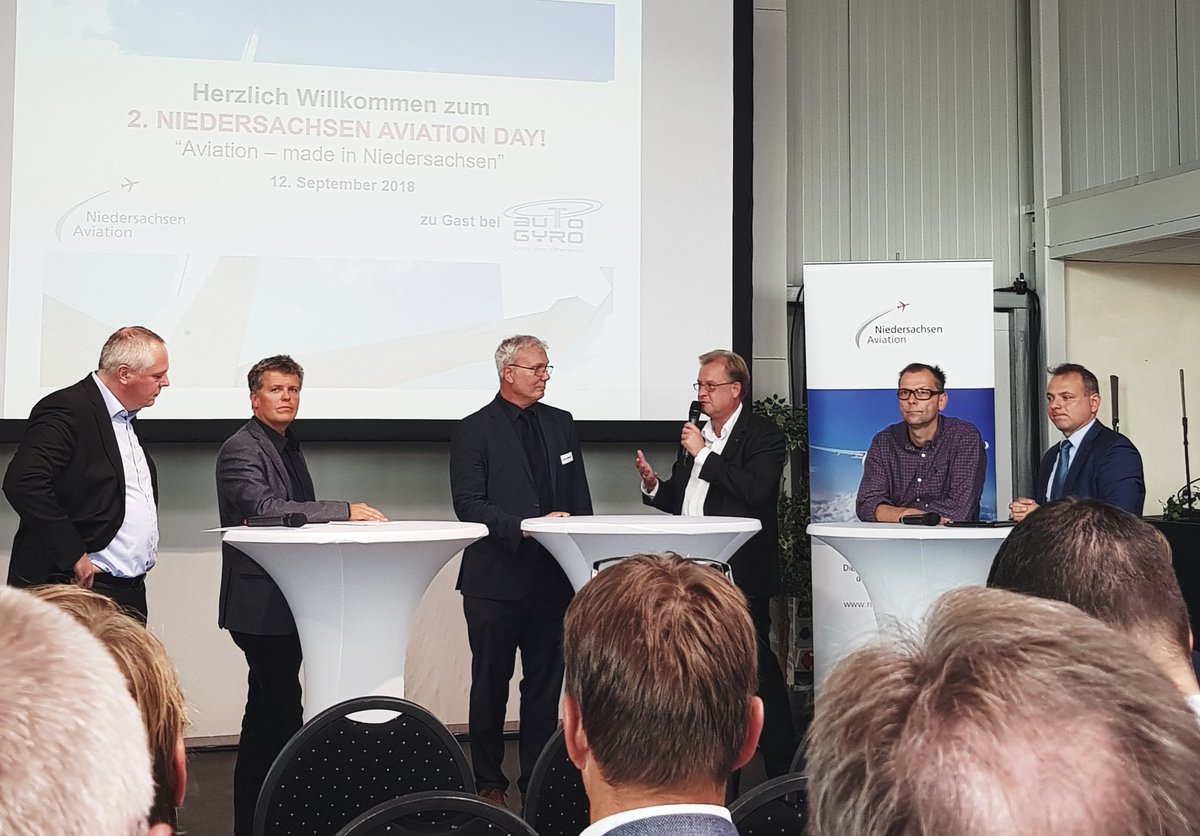 startupnds's tweet image. @TrendHeller berichtet über das ideale Ökosystem in Niedersachsen für Start-ups aus der Luftfahrt. #Readytofly #Hildesheim