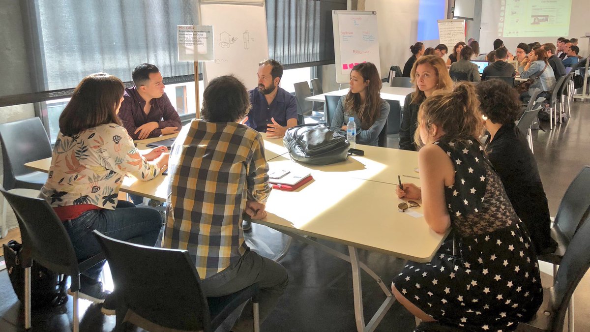 InnovaCiudadana's tweet photo. Hoy se habló de #LABICAR y #LABICxlaPAZ en #LabMeeting18 en @MedialabPrado / Madrid https://t.co/XAB07iQaTi