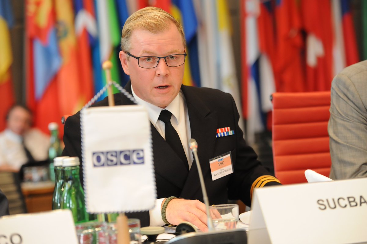 SwedeninATOSCE's tweet image. In Nordic &amp;amp; Baltic Sea region, defence co-operation is abundant and rewarding. Today’s #FSC offrd insights into work of #NORDEFCO &amp;amp; #SUCBAS &amp;amp; on co-op betw Defence Unis in the region. Presented by Nordic military officers. @NorwayOSCE @SkoogHaslum @Denmark_in_AT @SweMFA Pics:OSCE
