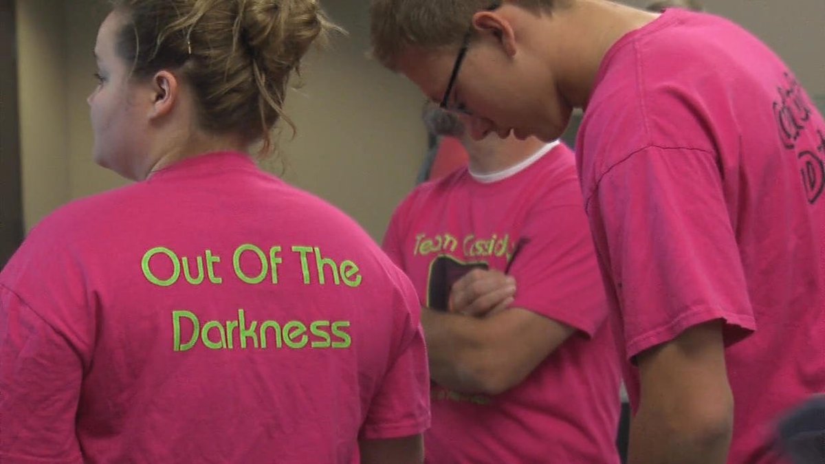 inforum's tweet photo. 'Out of the Darkness' suicide awareness walk in Fargo helps families heal https://t.co/1qcT4Zs2Cr https://t.co/mVwfOc9QJT