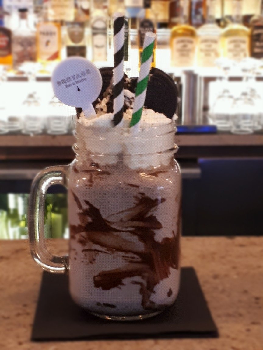 This Oreo Crush cocktail is positively drool inducing...think Oreo Milkshake with a vodka kick!😍 Pop into us to indulge in this decadent treat today! #HumpDayHappiness #cocktail #cocktailtime #oreo #oreomilkshake #milkshake