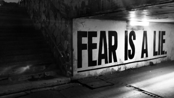 PositiveLibrary's tweet image. One Simple Way Of Using Fear To Propel You Towards Everyday Satisfying Experiences. dlvr.it/Qjxj6S