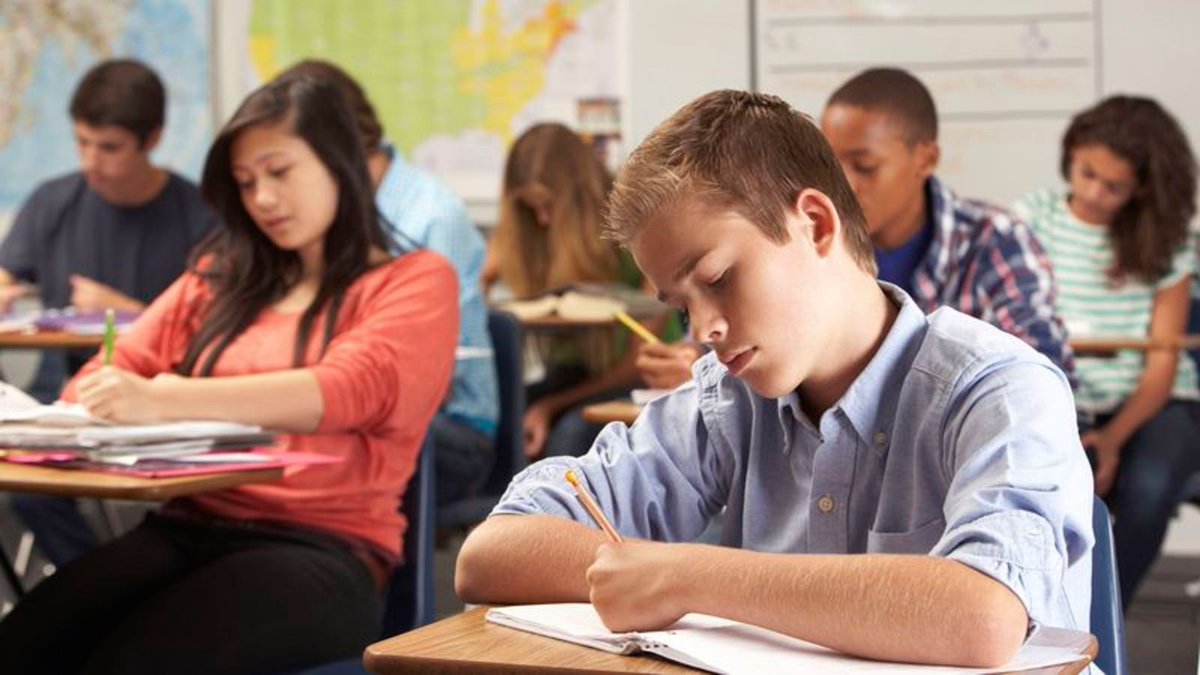 TheOnion's tweet image. Officials Starting To Think School Just Not Nation’s Thing trib.al/uNlTs7U