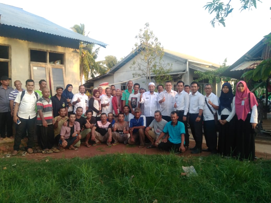 Luhkan_SKW's tweet photo. Aksi @Luhkan_SKW (12/9) Rapat Pembentukan Koperasi Perikanan NARAM JAYA ABADI di Kel. Naram Kec. SKW Utara Kota Singkawang dihadiri Kadis Pertanian KP &amp; Perikanan, Kabid Perikanan, Dinas Perindagkop &amp; UKM, serta 25 Calon Anggota. @kkpgoid @brsdm_kp @puslatluhkp @BRSDM_bp3tegal https://t.co/pcrLMeC5dE