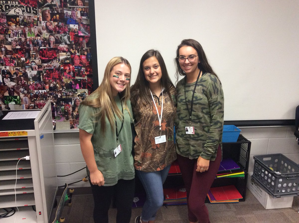 AndersonShelene's tweet photo. #legacystuco #lhsbroncosuperfan #lhsworldhistory  #wednesdaycamo https://t.co/skHDtF9oz2