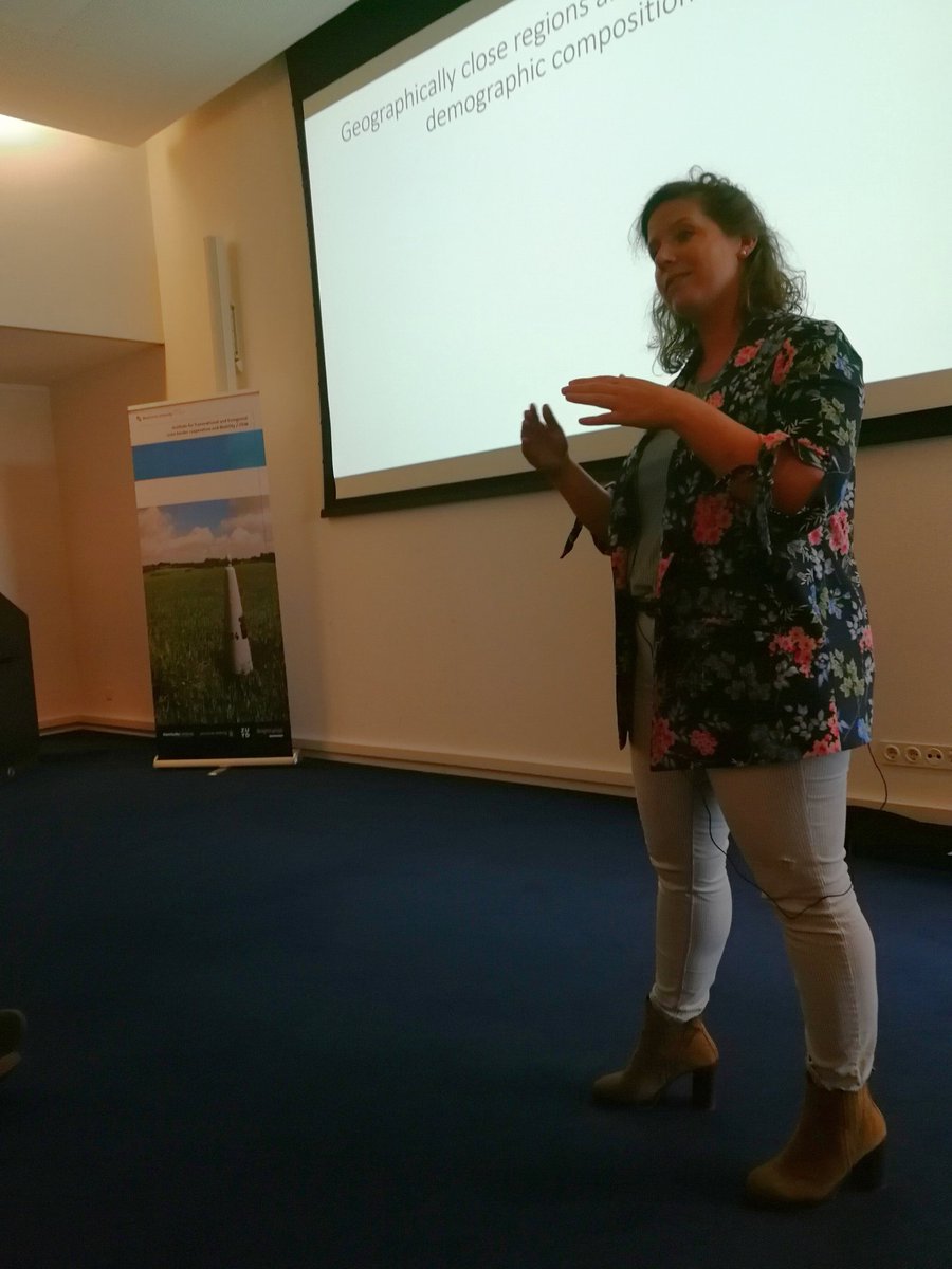 ITEM_UM's tweet photo. 🗓 Euregio Summer School
Visiting #Maastricht
Presentation @ITEM_UM by
Maja Ročak #Neimed / Inge Hooijen @ROAMaastricht
'Understanding Demographic Transition in the Euregio' starting off with trivia game about @EuregioMR https://t.co/eK6R4vmpo1