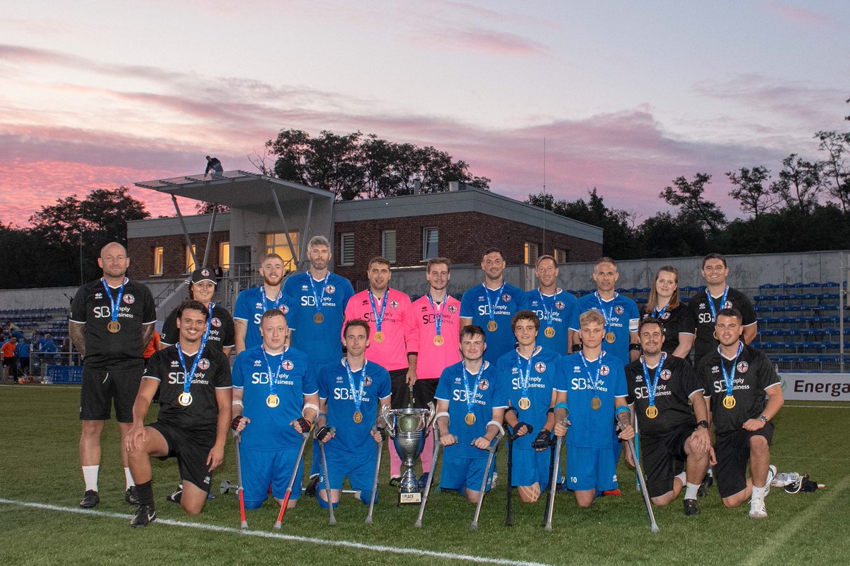 amputeefootball's tweet photo. EAFA Senior Squad 🏴󠁧󠁢󠁥󠁮󠁧󠁿

The #SBChamps successfully defended their #AmpFutbolCup2018 title last weekend. 🔥🏆

Read all about it below...👇🏽

https://t.co/soec7o0oYa

📸| @LajWarrington 

#EAFAFamily https://t.co/mwlvksJLYA