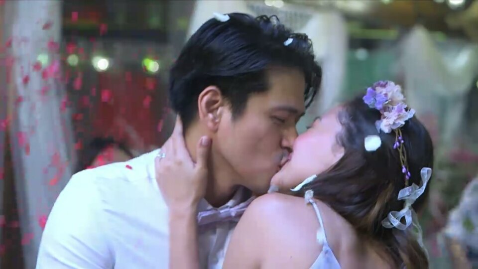 MrsTabayoyong's tweet photo. The Wedding Kiss/es? #S2PTheLastSign #SanaDalawaAngPuso @MrTabayoyong https://t.co/lp3cjcdr7D