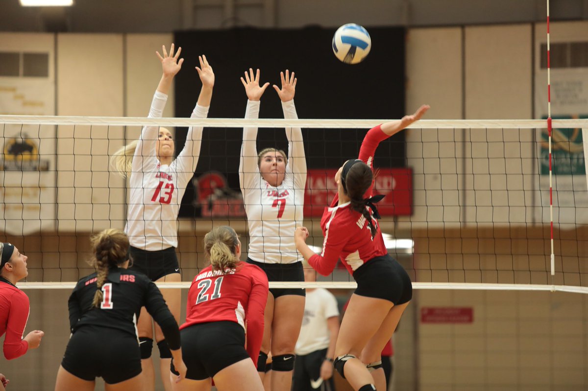 lakelandvb's tweet image. 🙌🏻HANDS UP🙌🏻 
📣 It’s 🐥🏐 Game Day! 

❓ Home vs John A Logan College
⏰ 6️⃣:3️⃣0️⃣ PM

#lakervb18 #duckitup #grac #region24