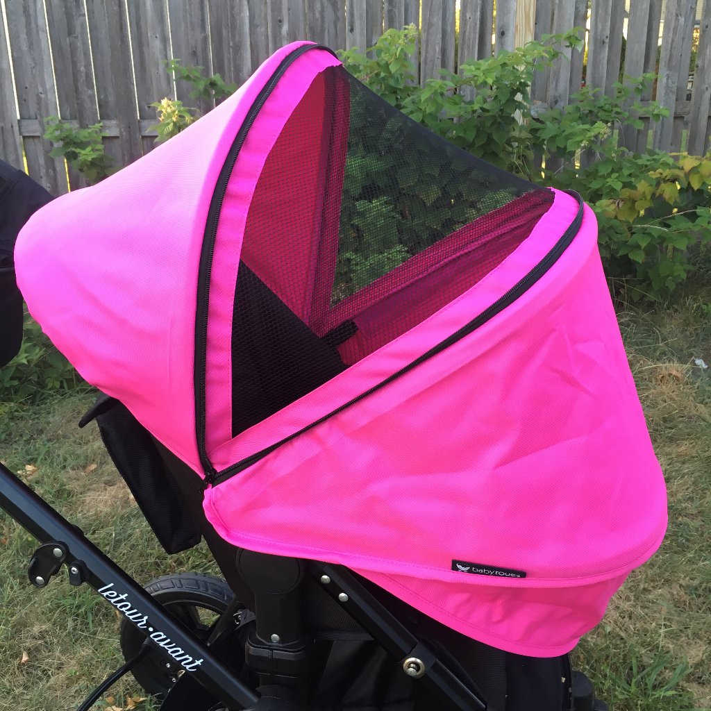 Keep those annoying bugs away by unzipping the canvas canopy on our Letour Avant stroller to reveal the mosquito netting extension! #bugsbegone #mosquitonet #canopy #stroller #baby #toddler