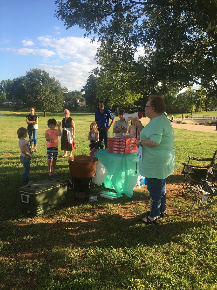 Tweets_McGee_'s tweet photo. Had a great time at Helm Farm Neighbors Night Out! Guests enjoyed pizza, painting, and cornhole. We were also visited by @OKCPD, @OKCFD, and @NACOK_ORG! 

Also- a BIG thanks to @HACOwnerMarc and @HomelandStores for the water donation! #neighborsnightout #communitypartners https://t.co/66GmDI6DuV