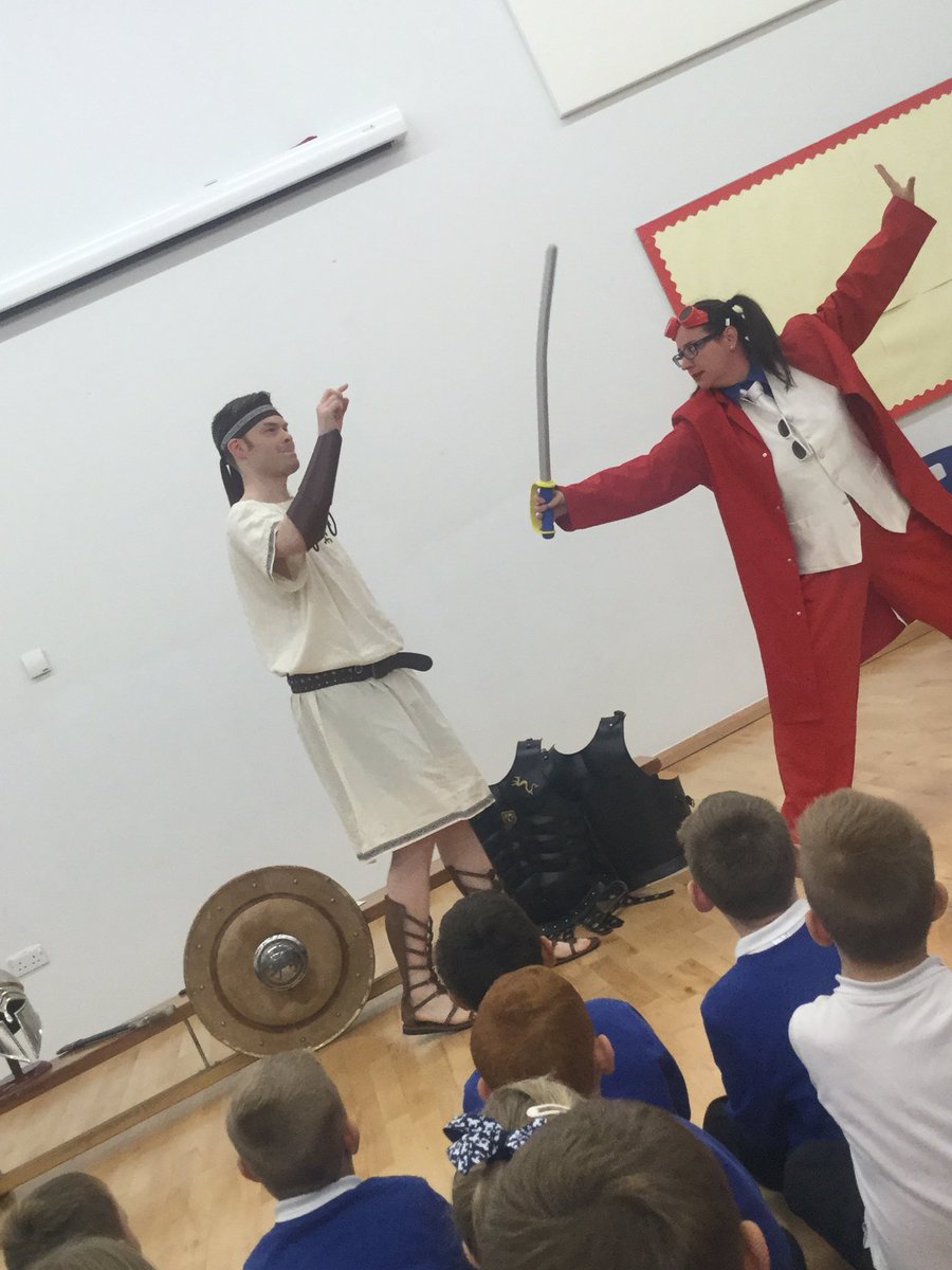 simps_flamingos's tweet photo. Year 2 have had an amazing morning learning all about Ancient Greece with Hermes and @WWfun @SimpsonsLane #AncientGreece #missionlearning https://t.co/MZsiNUWEUG
