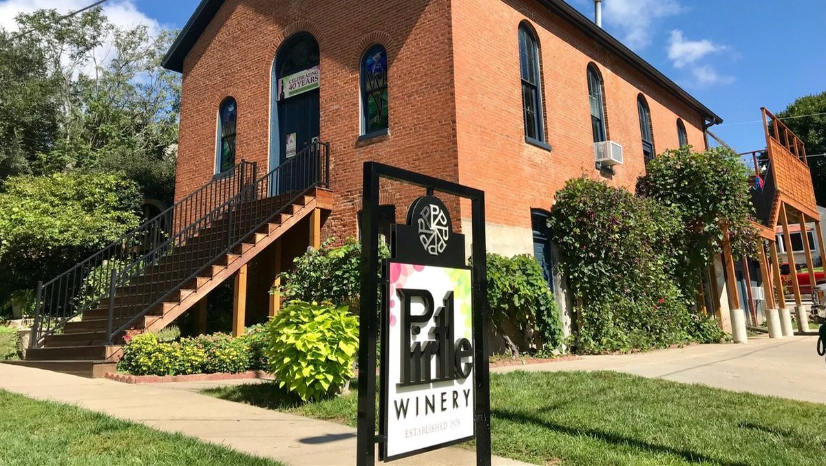 visitwestonmo's tweet photo. This week in Weston! 
This Saturday, September 15th, Pirtle Winery will be hosting their 40th Anniversary Celebration from 10am to 7pm. They will be releasing a new wine, the Westonian, to commemorate the day, and will also have live music and drawings for door prizes! https://t.co/z11nLMyaI7