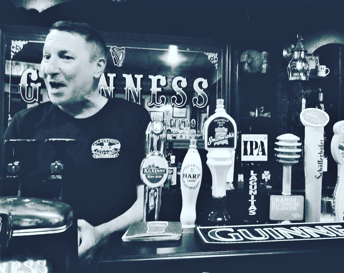 PrettyLilPints's tweet photo. New episode is up! Eugene Snowden joined us at Claddagh Cottage for a rollicking good time. Listen here: https://t.co/aIirAkjgBW https://t.co/k78qJHn6dC