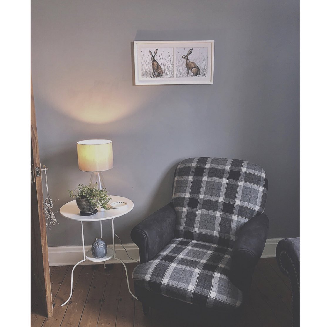 InteriorMalo's tweet photo. Work from Malo Interior. You don’t need to change your current furniture/decor to transform a space. #interiordesigner Review attached. https://t.co/nxA8kvAx9I