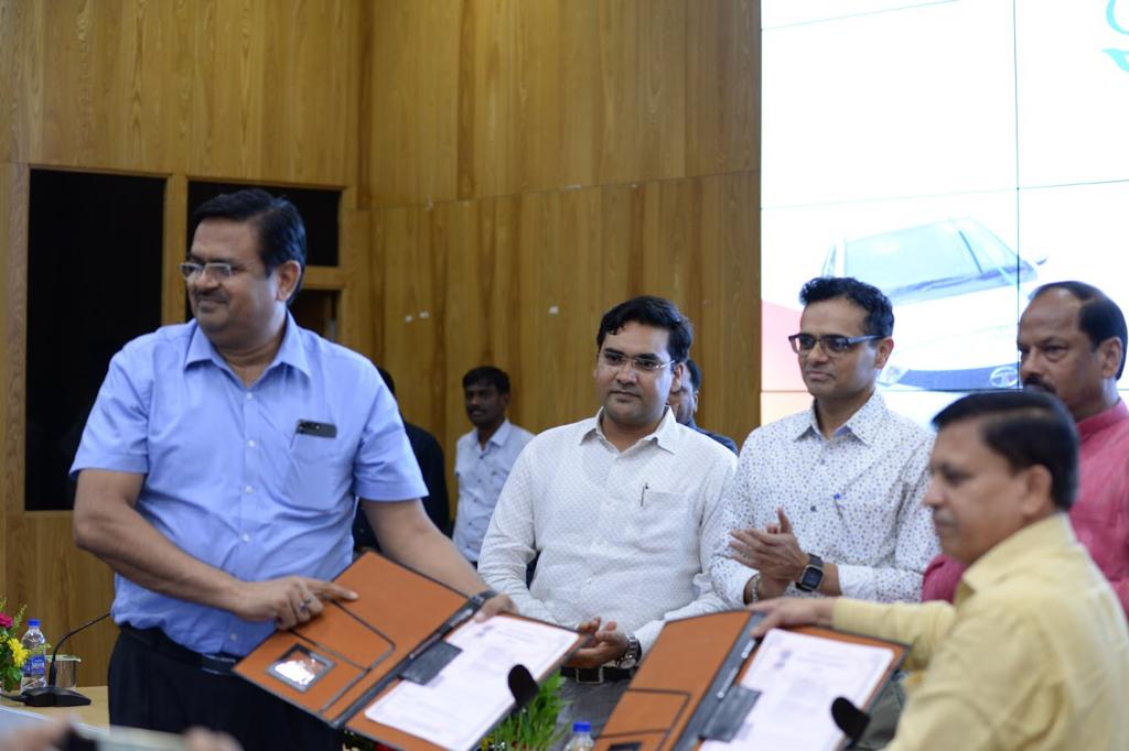 Rakesh Jha (Rakesh_EESL) Twitter