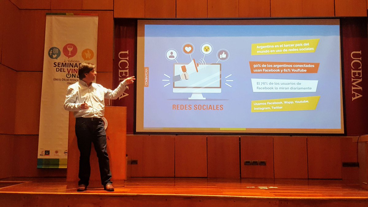 combinatoria's tweet image. #SeminarioDelVinoOnline2018

Estuvimos presentes en el Seminario del Vino con la charla &quot;¿Cómo combinar el on y el off en la era digital? 
#postalesdelevento