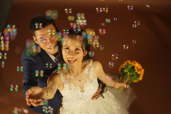 xuantruongtrinh's tweet image. &quot;I want rain, I want seasons, I want my brother to tell a story of our journey.&quot; 
&quot;OK, my sis.&quot;
And that&apos;s how I started my first wedding album. via Facebook ift.tt/2x8UVNf