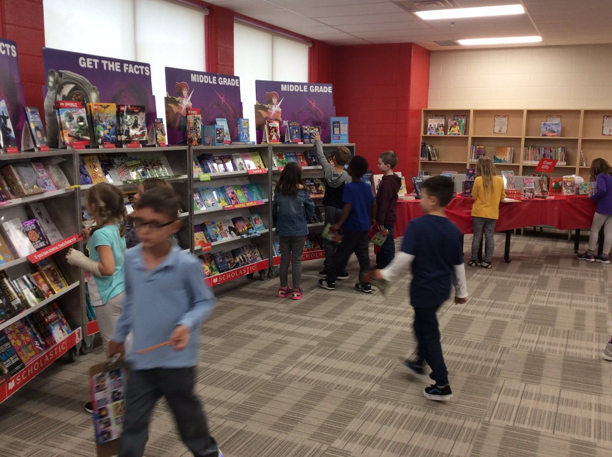 MrsHMerry's tweet photo. Grade 1/2s loved looking at the items available at our book fair.....come and see it this Thursday at our open house! @rockwoodheart https://t.co/nn8z4qxZqM