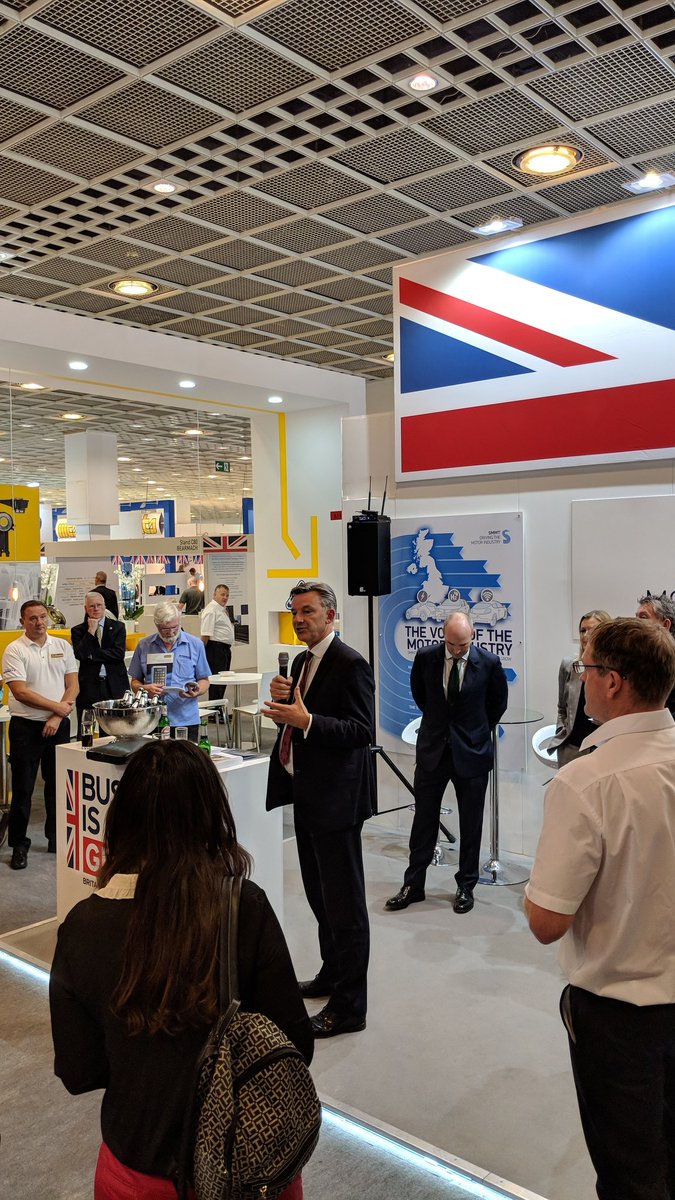 Listening to Mike Hawes of @SMMT at the #automechanikaFrankfurt  show in the SMMT pavillion. 'Theresa May's Chequers Brexit proposal is a lot of what we need in our industry. There is no appetite for a no deal'.