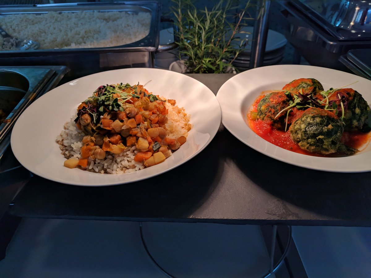 Best food <a href="/DrupalEurope/">Drupal Europe</a>, steaming hot, timely &amp; tasty #drupalthanks!