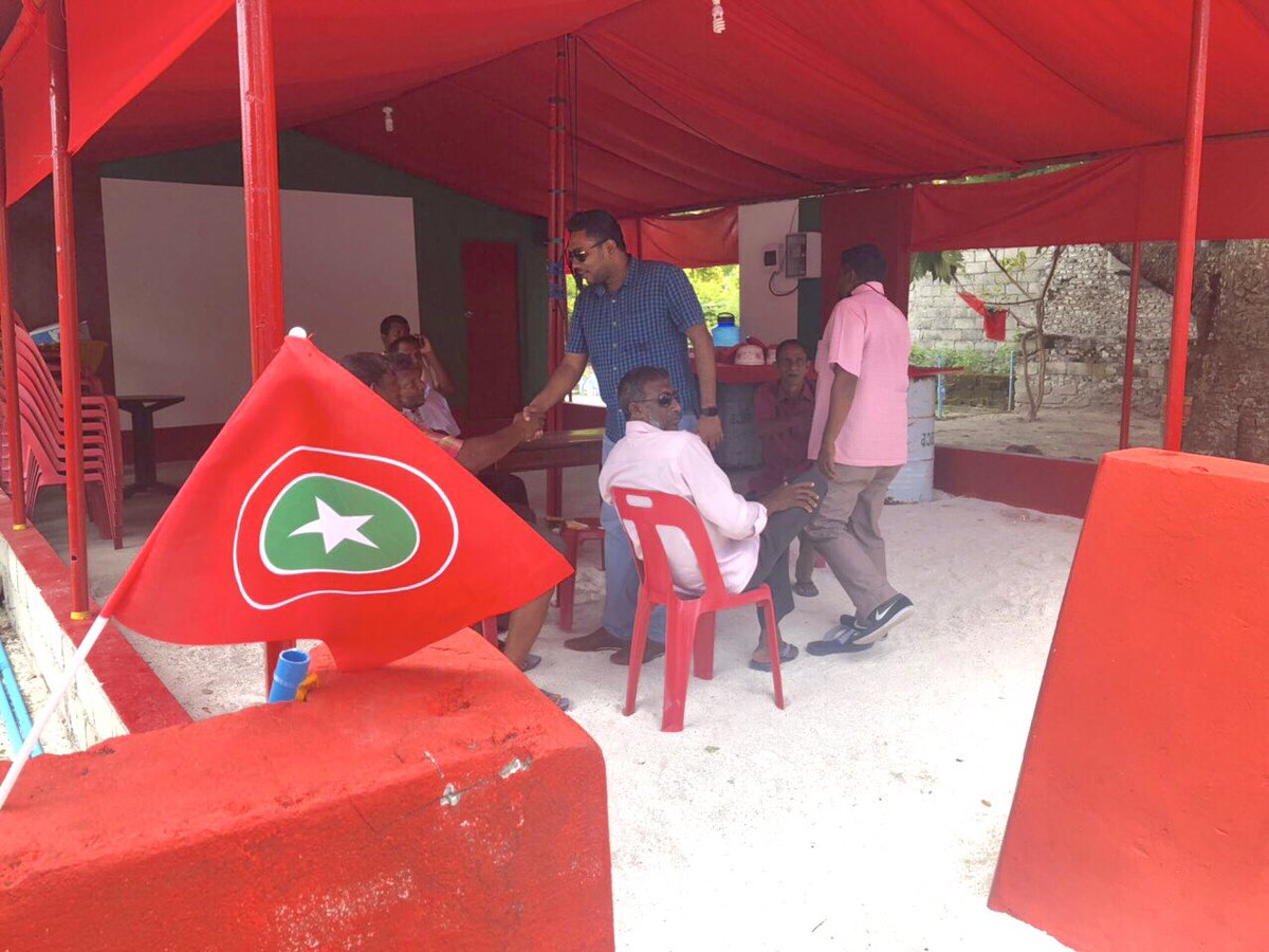 ahmedmubean's tweet photo. Indhikolhu jagahathakah vadhe thafaathu hiyaaluge beyfulhunna badhdhalukoh vaahaka dhakkalumuge hiyyvaru alhugandumenge hunnane. #YameenShaheem2018
#RaeesYameen2018
#RY2018 
#YS2018 
#ProgressShared 
#23sep2018
#MvDevelopments
#RaeesYameenShaheem2018
#VoteYameenShaheem https://t.co/TursbxI5ve