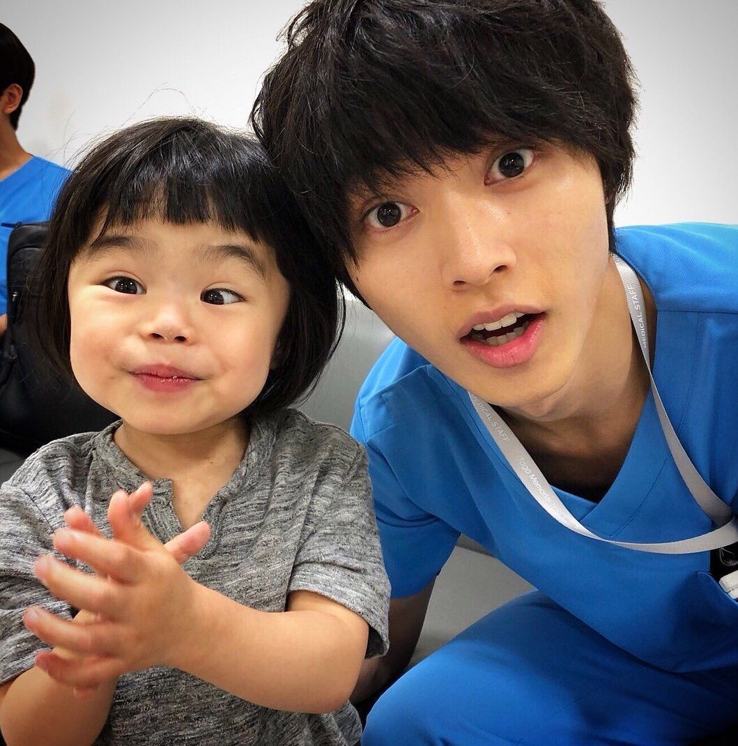 NurrHayaatii's tweet photo. My ongoing drama - #GoodDoctor2018 (JDrama, Kento Yamazaki) 😍
My waiting list drama - #Life2018 (KDrama, Lee Dong Wook) 😘
*Kenapalah aku tak minat BIOLogi hmm https://t.co/G6l18yXku6